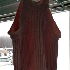 hey guys I'm selling this top from brandy melville!